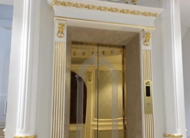 Thảm sàn thang máy thường được lắp ở thang máy khách sạn hạng sang